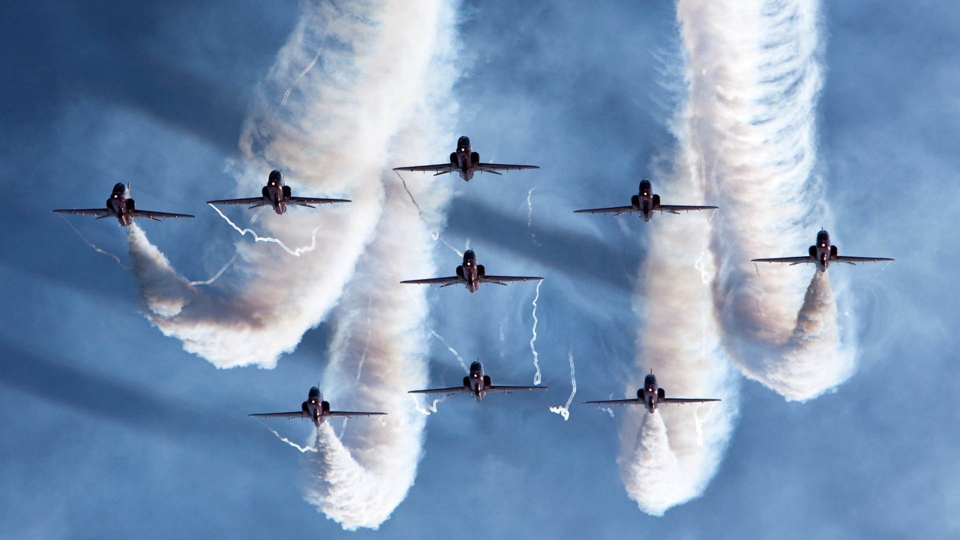 九游娱乐(jiuyou)官网-“夜幕追逐：黑夜中的极速冲击”，夜幕追击背景故事