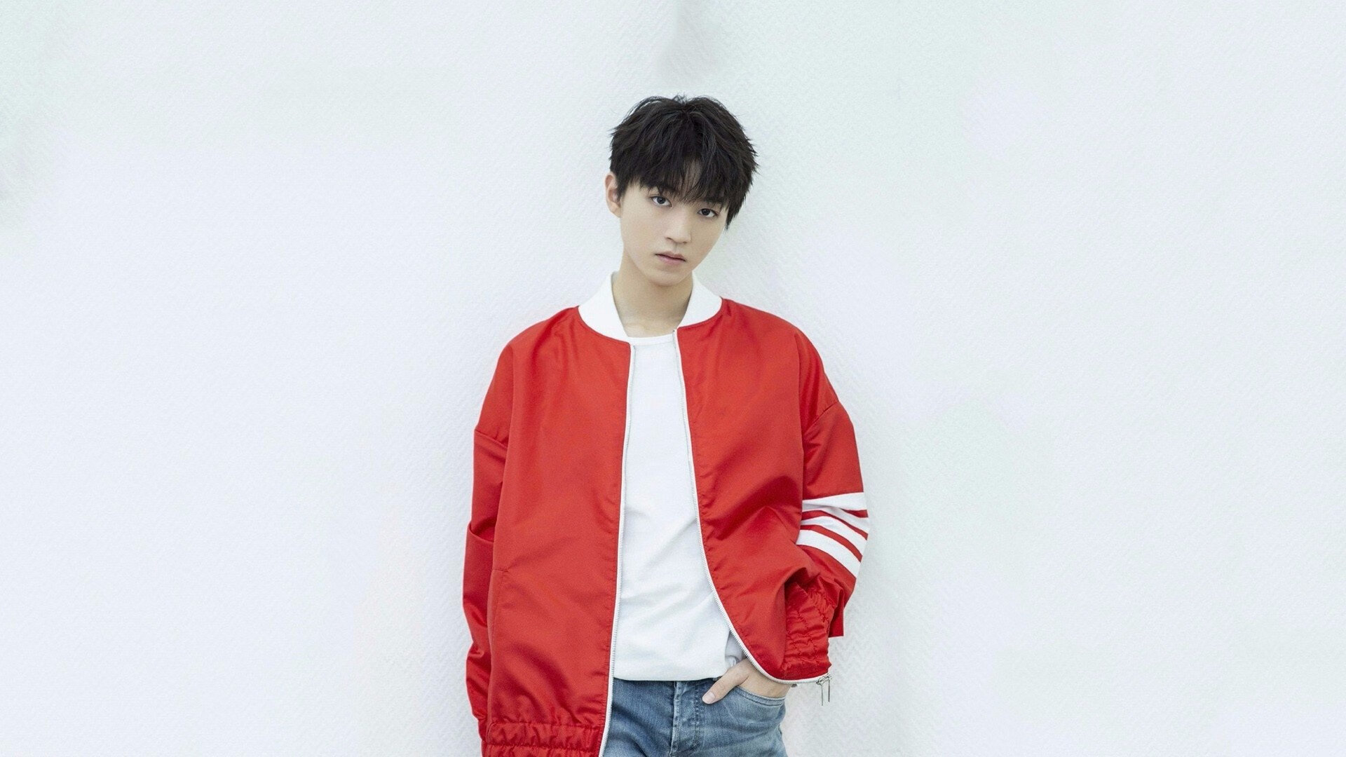 “生死瞬间:赛场上的救援与奇迹”,生死瞬间视频