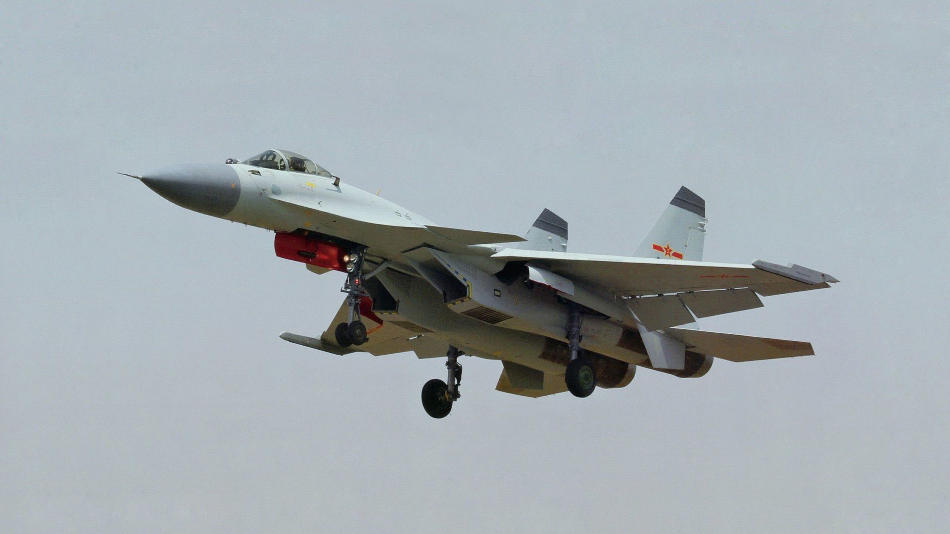 各地推进“校园篮球普及计划”,全民运动持续升温,校园篮球活动