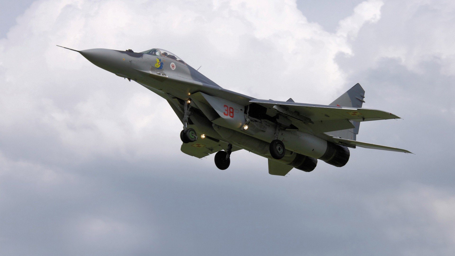 上海上港客场不敌山东泰山,遗憾失利,上海上港对战